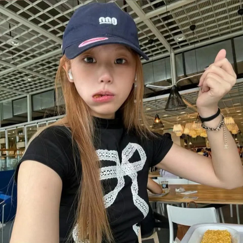 萝拉