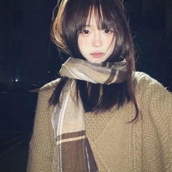 镜中的女孩